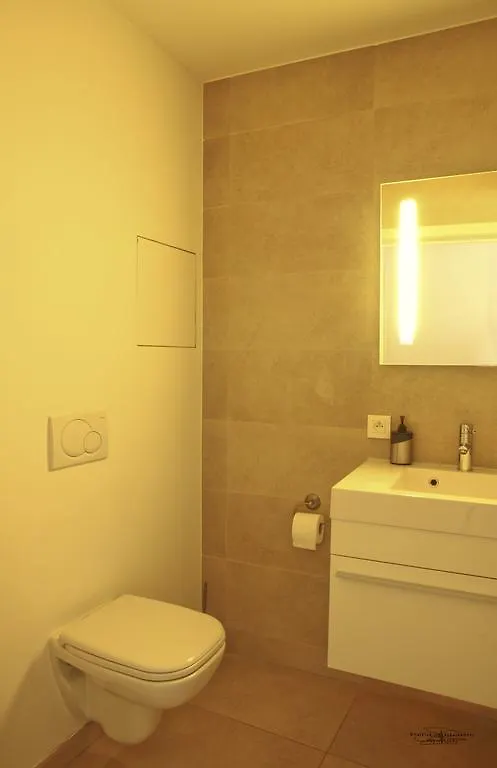 Place 2 Stay Gent 0*,  Belgien